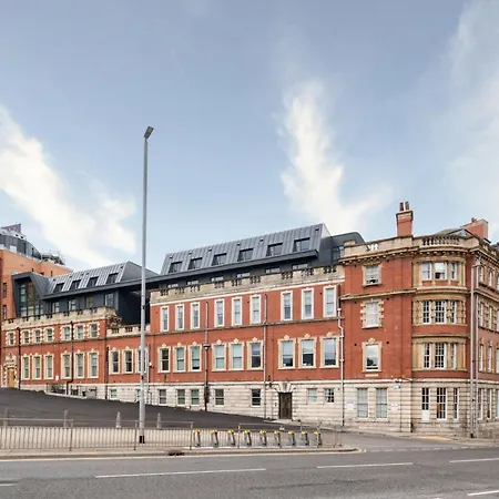 Chic 1bed Apt In Leeds City Centre *